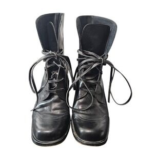GUESS Vintage Black Leather Lace Up Ankle Boots Chunky Heel Grunge Womens 7.5